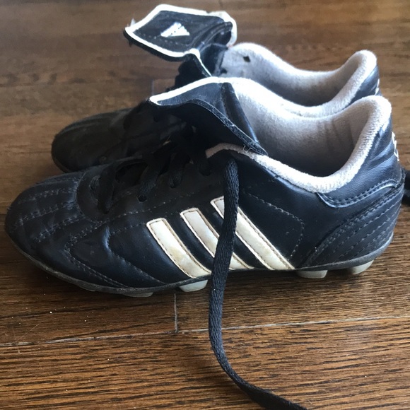 Adidas cleats - Picture 5 of 7